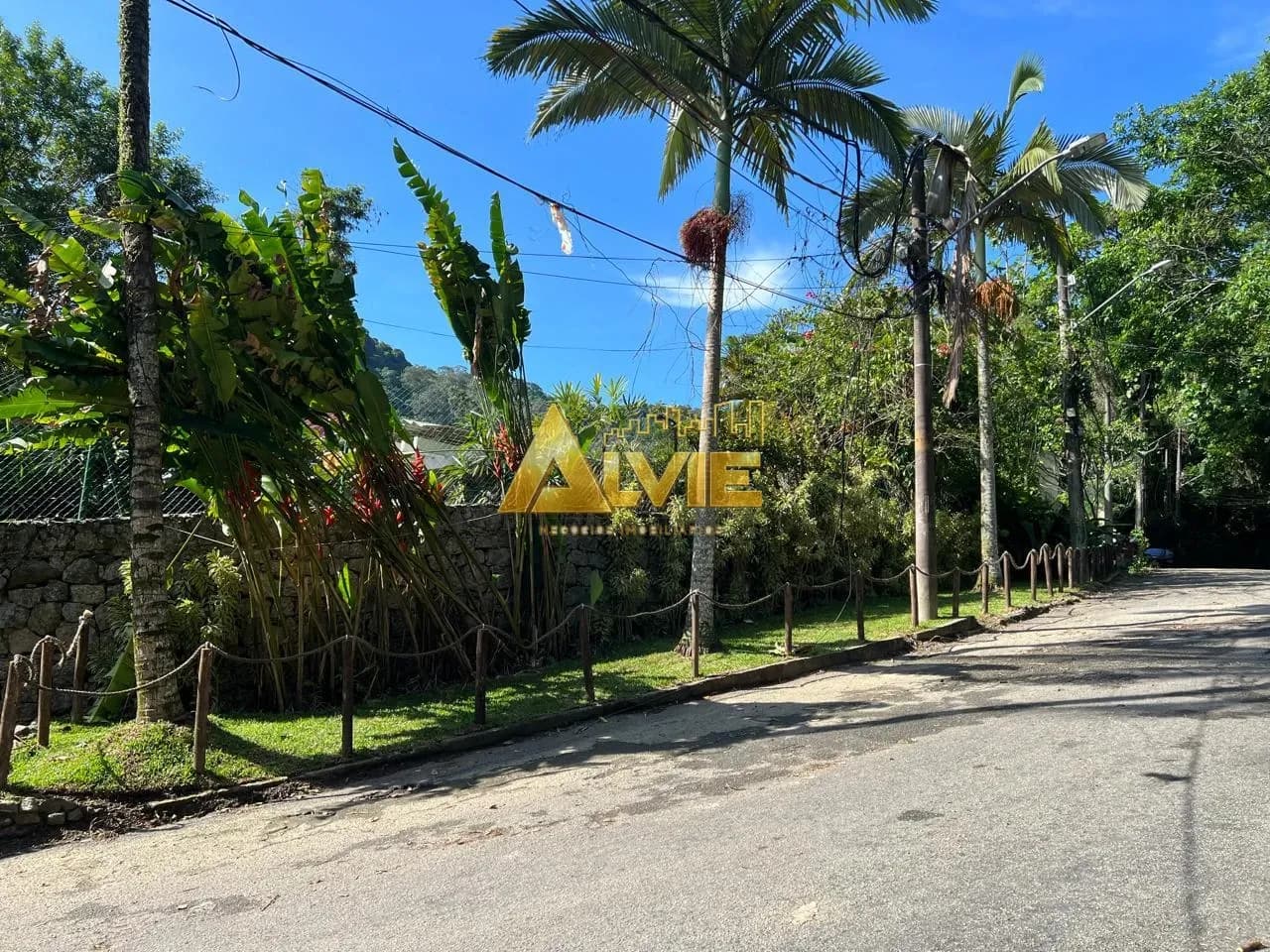 EXCELENTE OPORTUNIDADE NO ITANHANGÁ